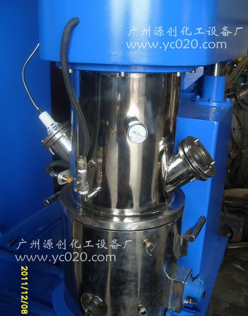 【電動真空攪拌機(jī)】組成復(fù)雜操作簡單